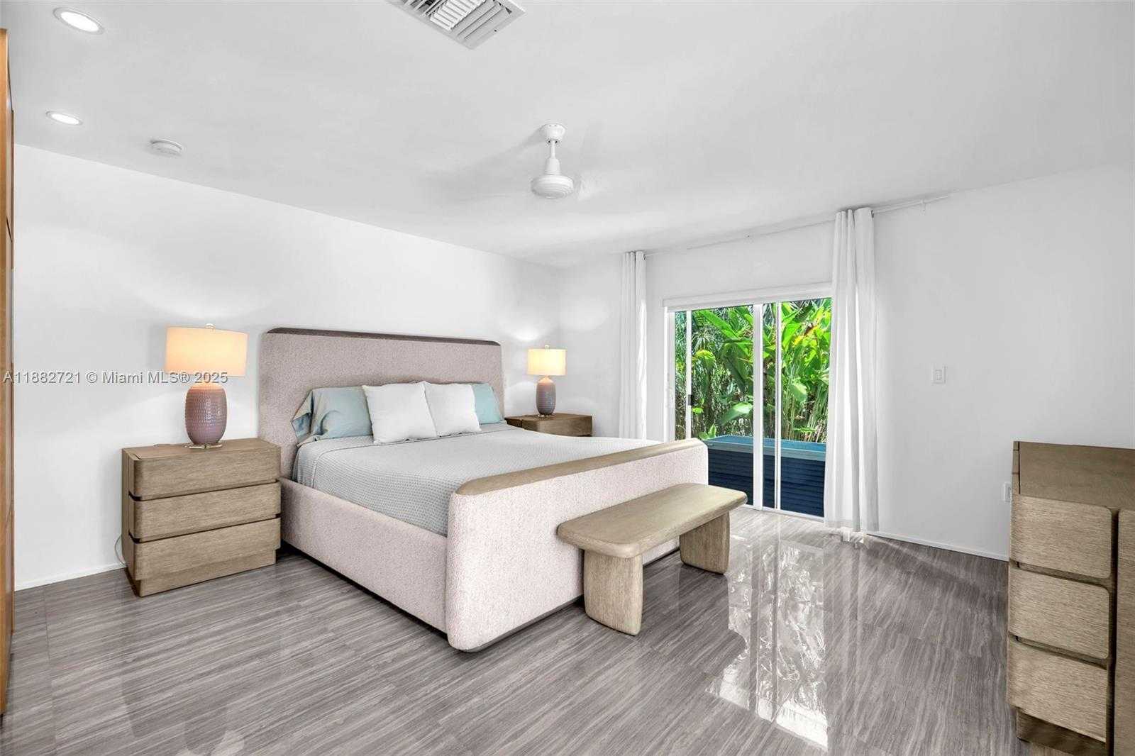 Small Image of 203 RIDGEWOOD RD #203, Coral Gables Number 15