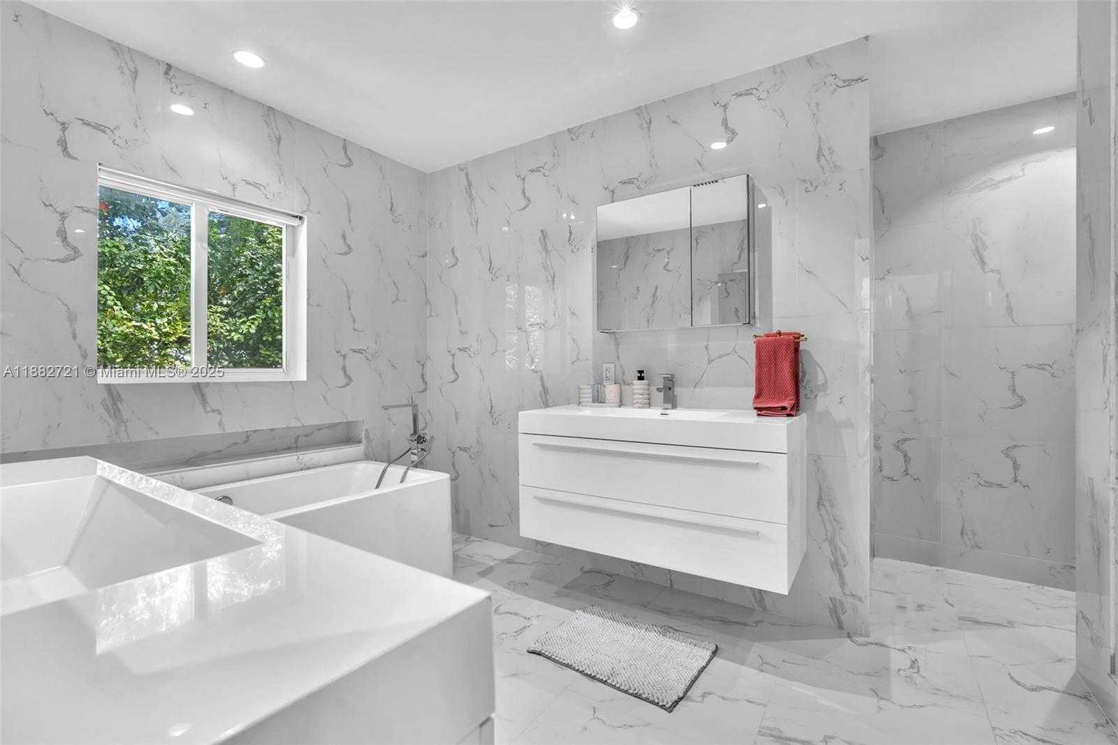 Small Image of 203 RIDGEWOOD RD #203, Coral Gables Number 27
