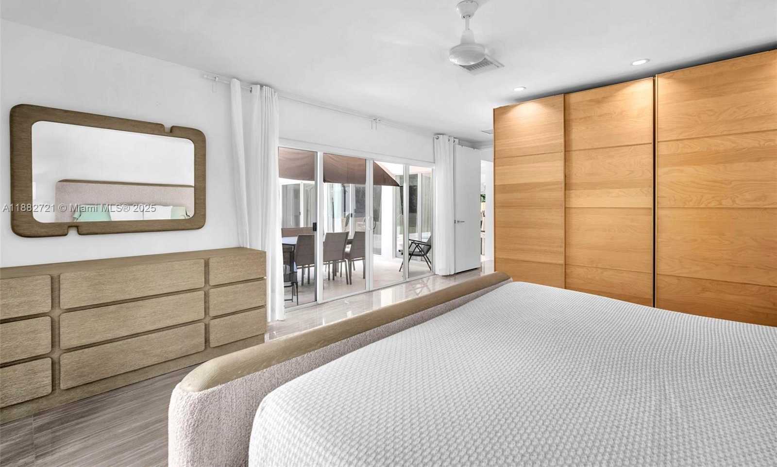Small Image of 203 RIDGEWOOD RD #203, Coral Gables Number 30