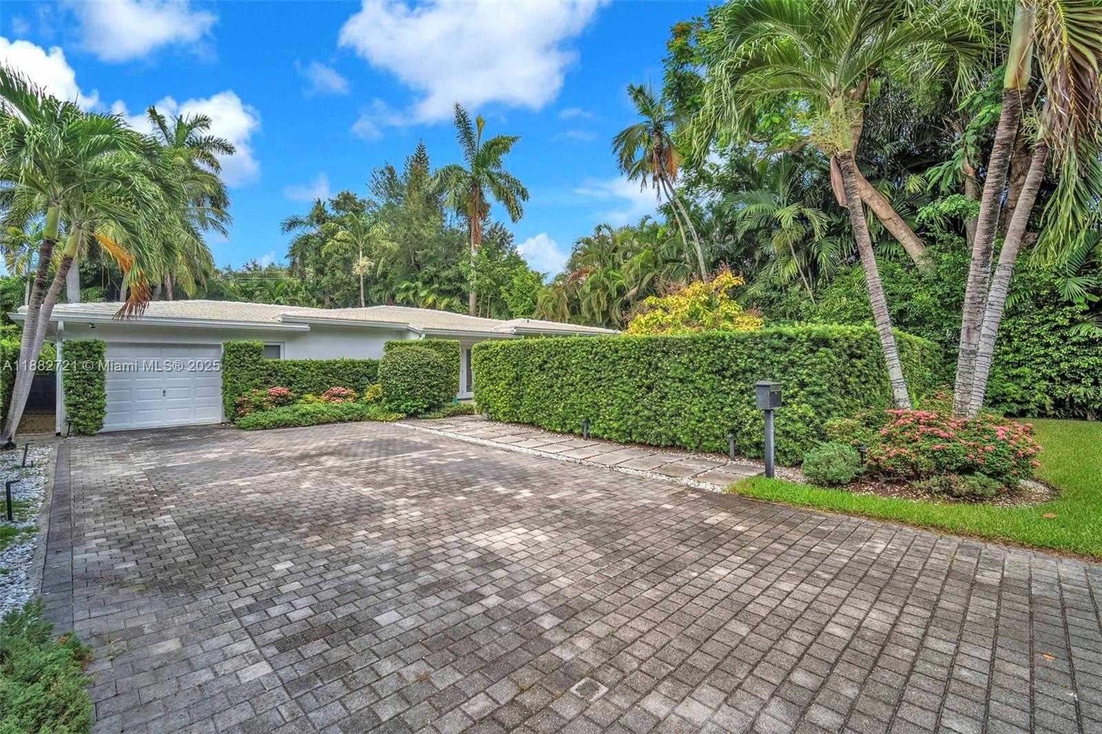 Small Image of 203 RIDGEWOOD RD #203, Coral Gables Number 40