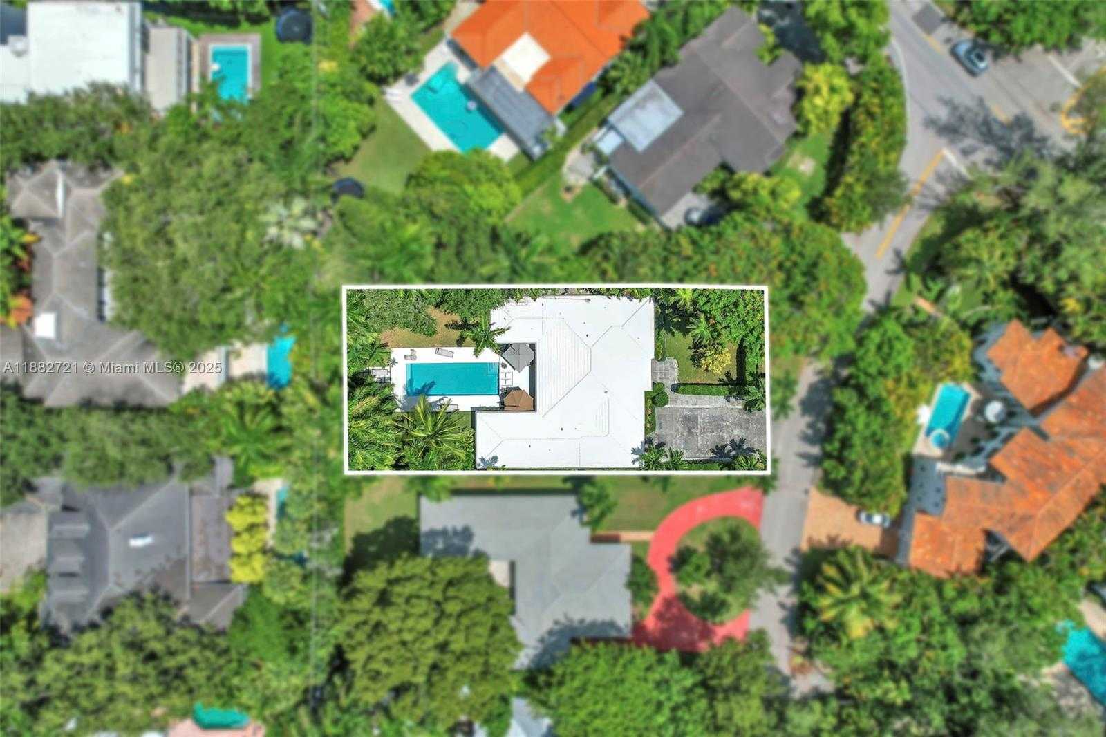 Small Image of 203 RIDGEWOOD RD #203, Coral Gables Number 43