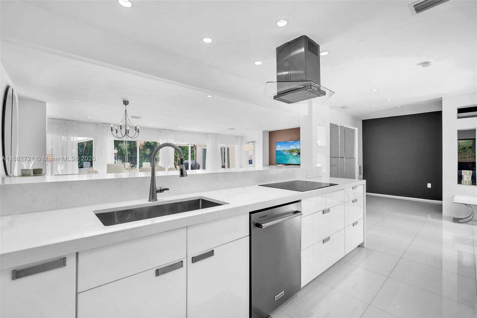 Small Image of 203 RIDGEWOOD RD #203, Coral Gables Number 7