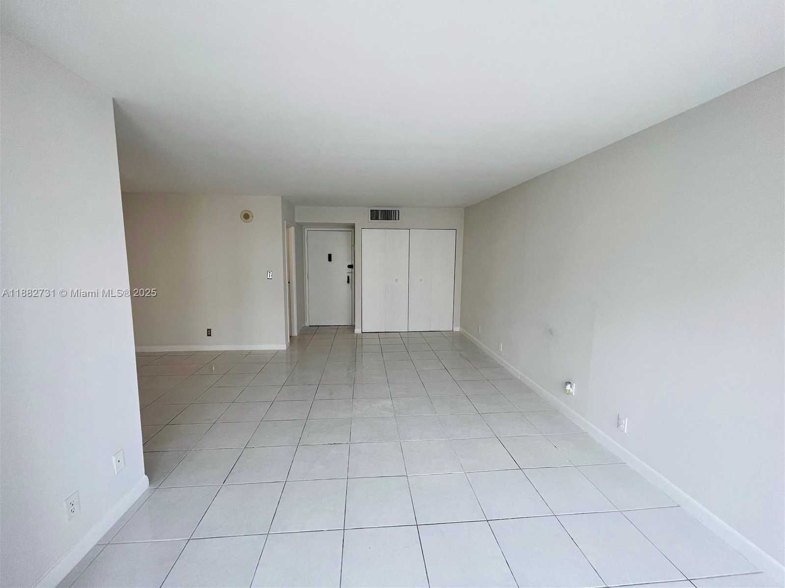 Small Image of 16909 NORTH BAY RD #607, Sunny Isles Beach Number 10