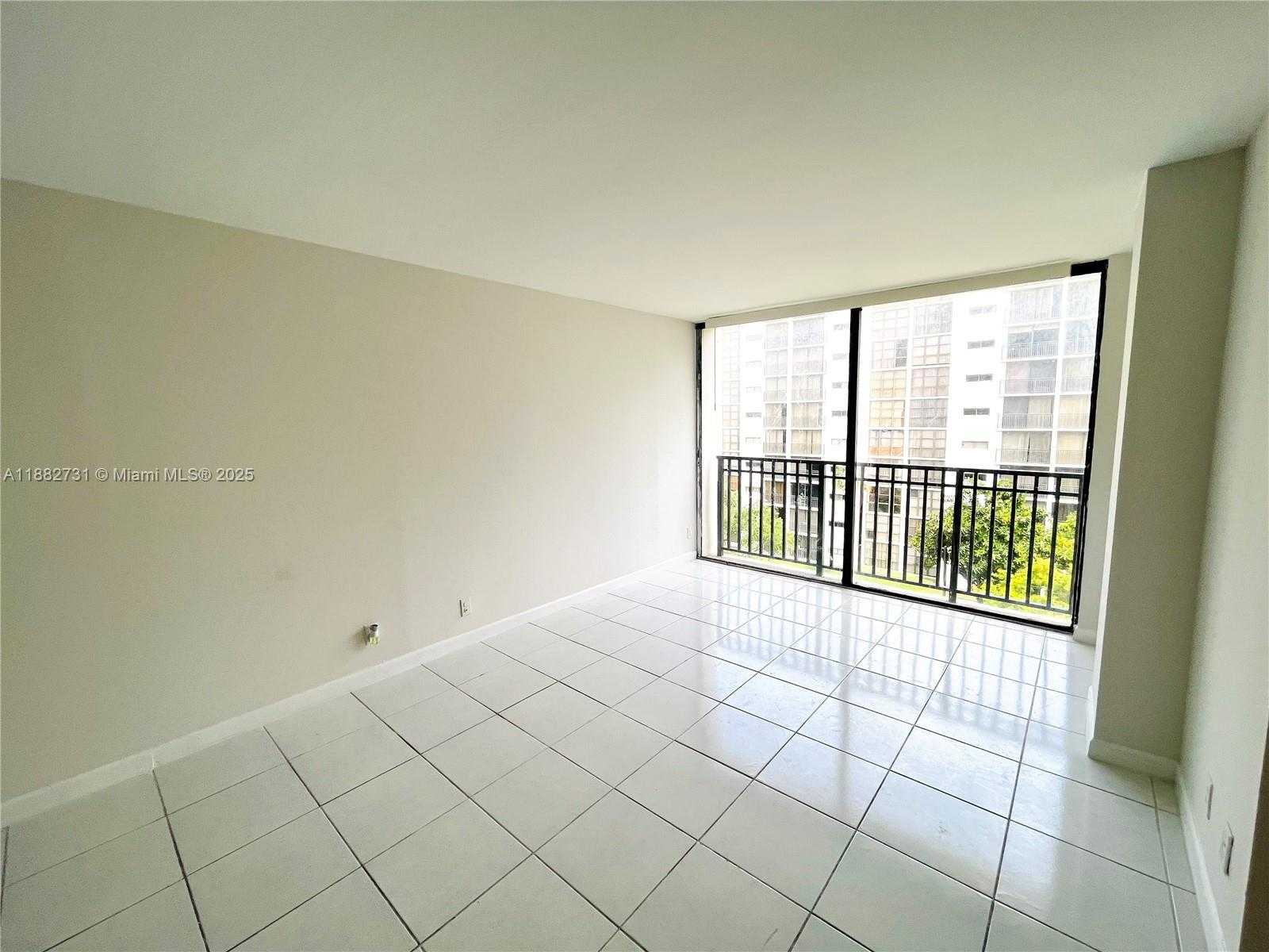 Small Image of 16909 NORTH BAY RD #607, Sunny Isles Beach Number 17