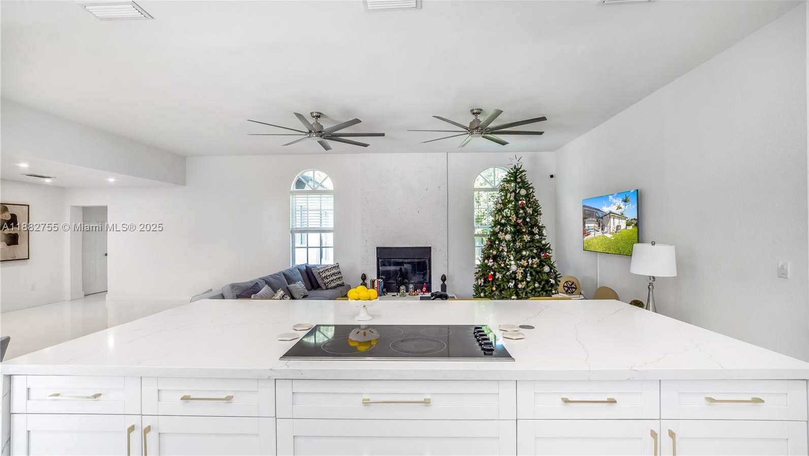 Small Image of 17750 SOUTH WEST 80TH CT, Palmetto Bay Number 11