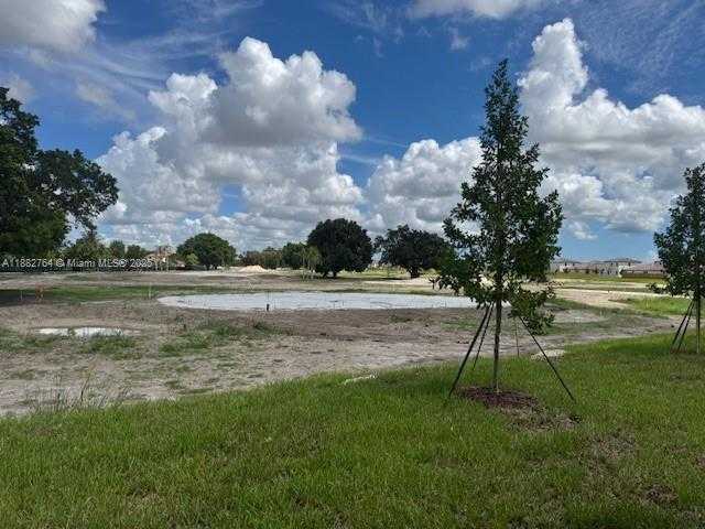 Small Image of 2225 SOUTH EAST 30TH ST #2225, Homestead Number 23