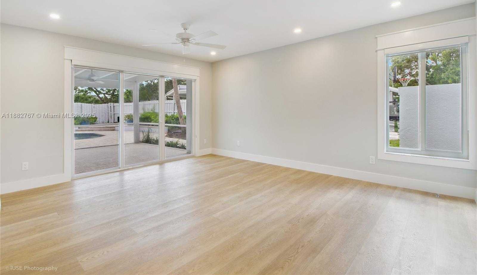 Small Image of 11011 SOUTH WEST 110TH RD, Miami Number 15
