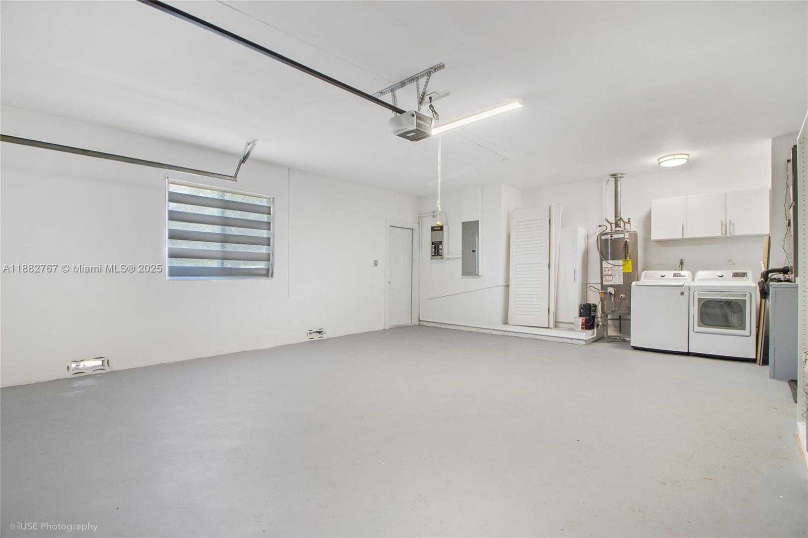 Small Image of 11011 SOUTH WEST 110TH RD, Miami Number 6