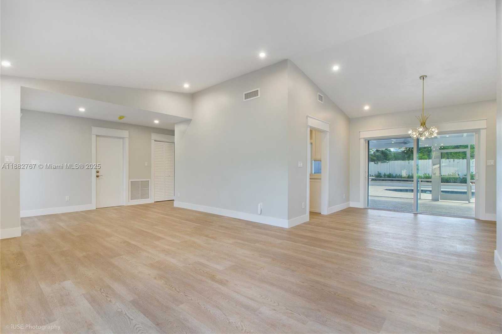 Small Image of 11011 SOUTH WEST 110TH RD, Miami Number 8