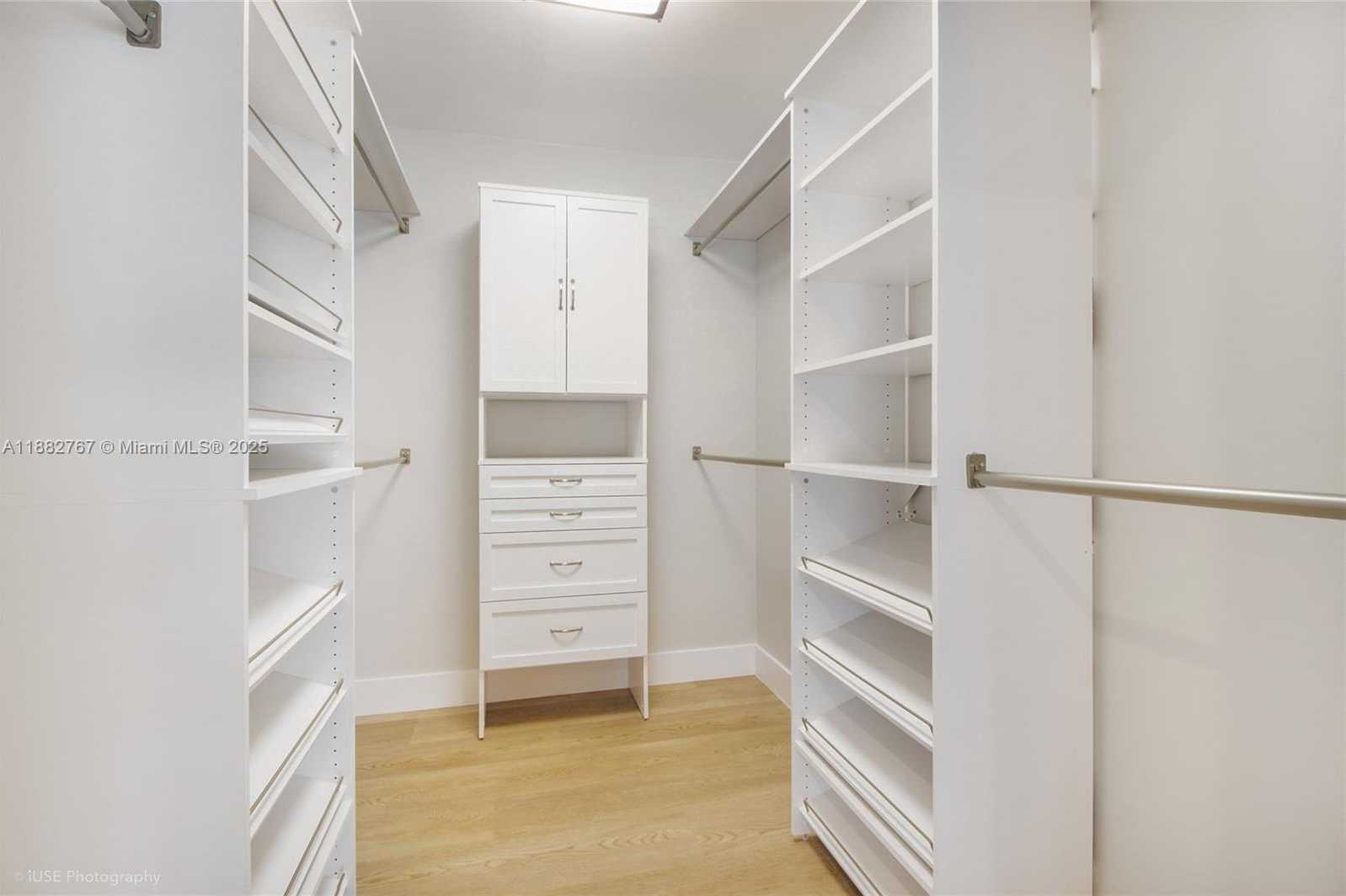 Small Image of 11011 SOUTH WEST 110TH RD, Miami Number 9