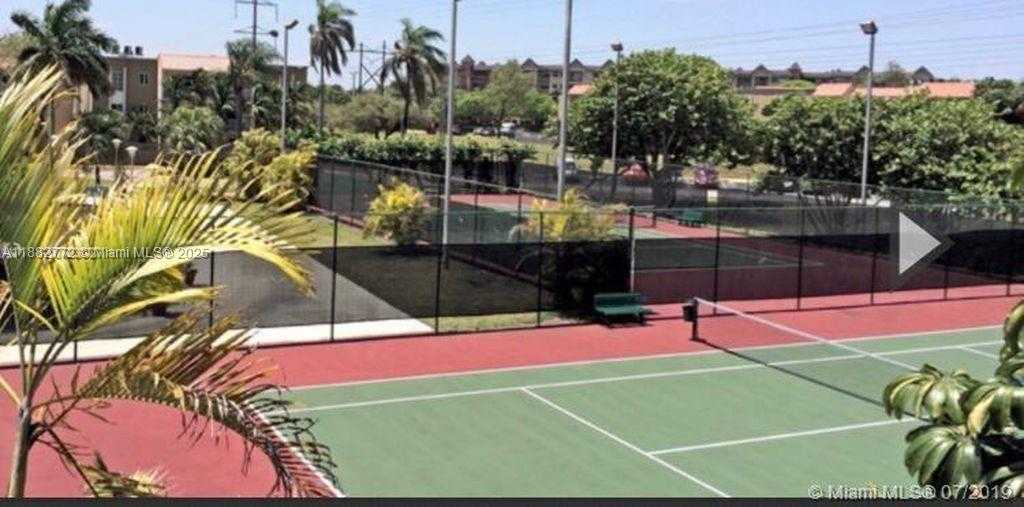 Small Image of 5201 GENEVA WAY #201, Doral Number 9