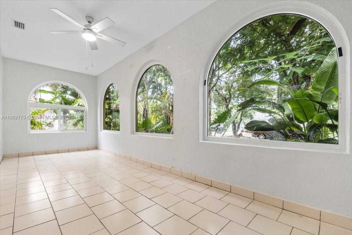 Small Image of 34 SOUTH WEST 18TH RD, Miami Number 11