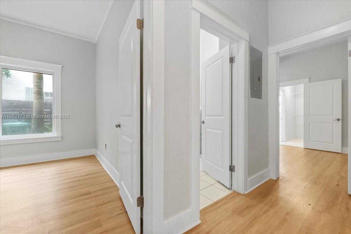 Small Image of 34 SOUTH WEST 18TH RD, Miami Number 15
