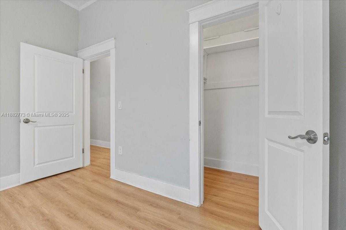 Small Image of 34 SOUTH WEST 18TH RD, Miami Number 16