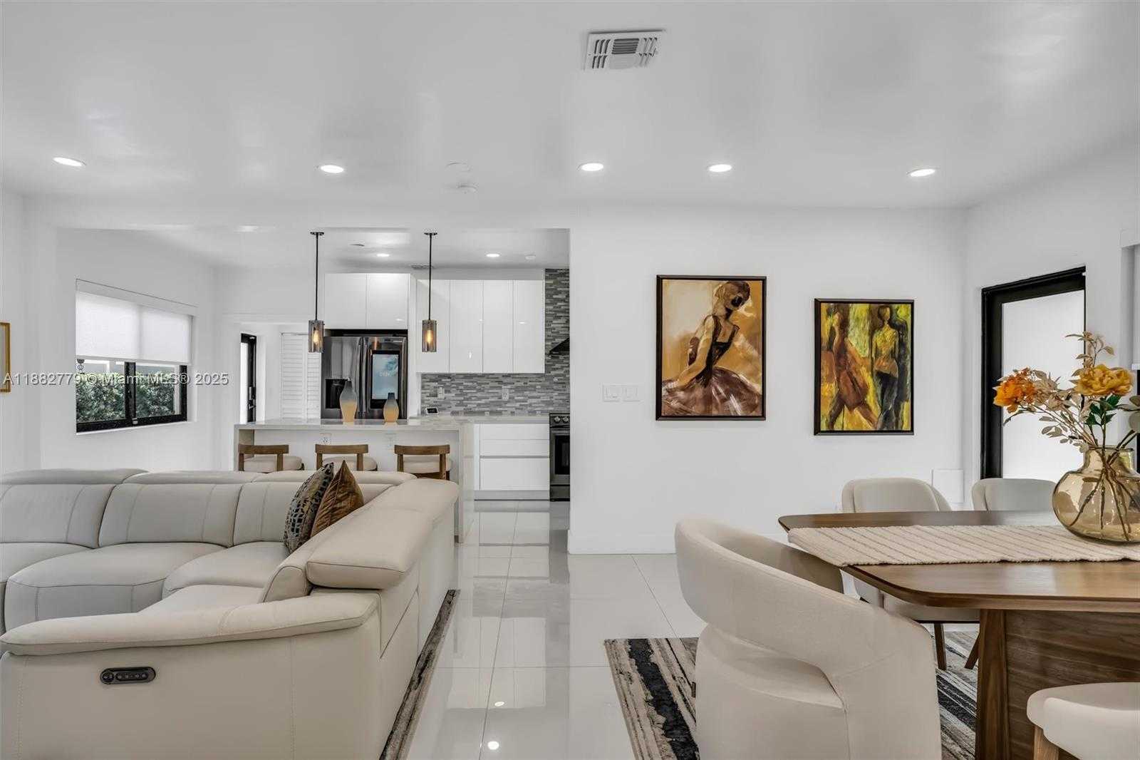 Small Image of 2484 SOUTH WEST 25TH ST, Miami Number 10