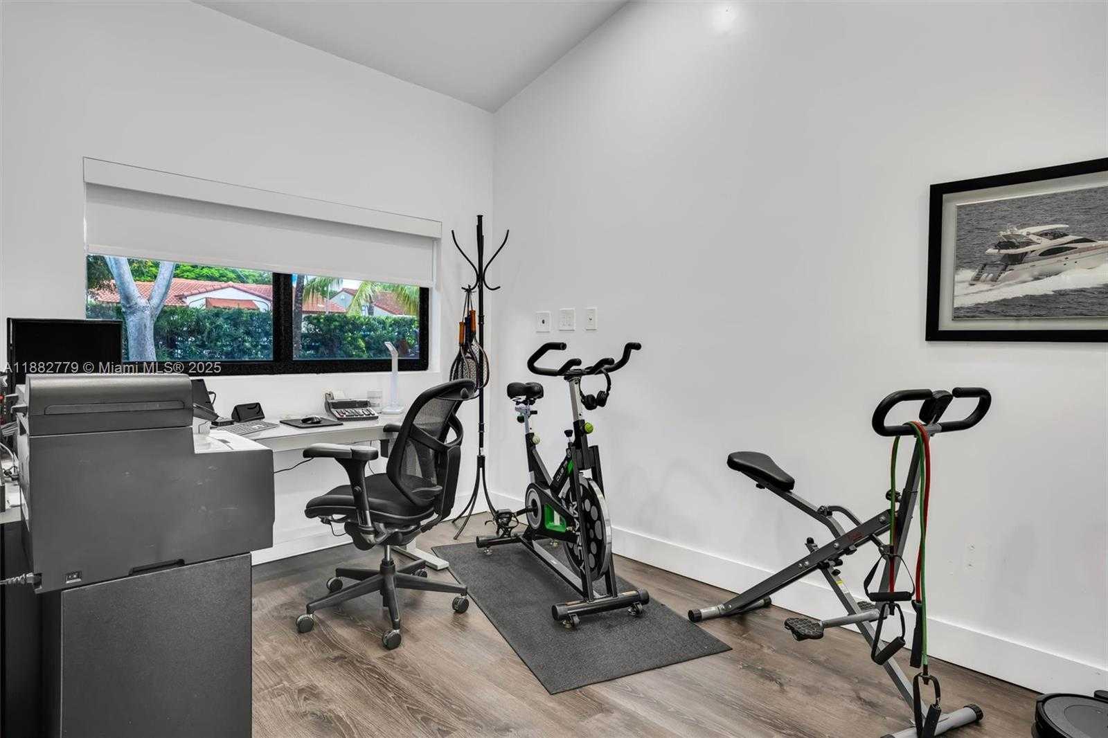 Small Image of 2484 SOUTH WEST 25TH ST, Miami Number 22