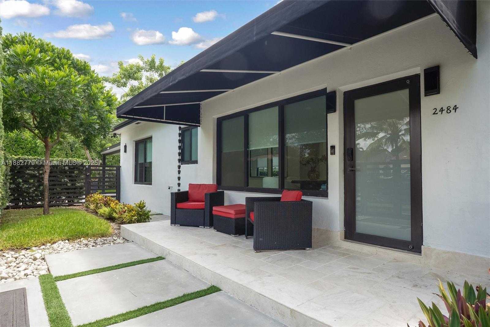 Small Image of 2484 SOUTH WEST 25TH ST, Miami Number 3