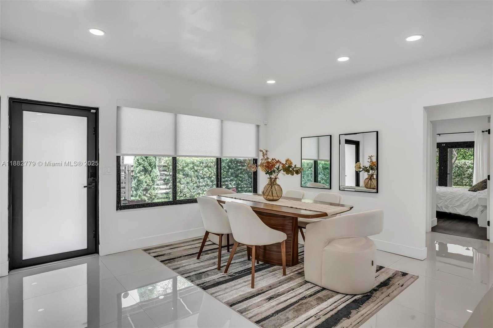 Small Image of 2484 SOUTH WEST 25TH ST, Miami Number 4