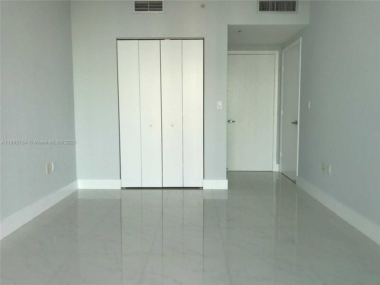 Small Image of 92 SOUTH WEST 3RD ST #2512, Miami Number 13