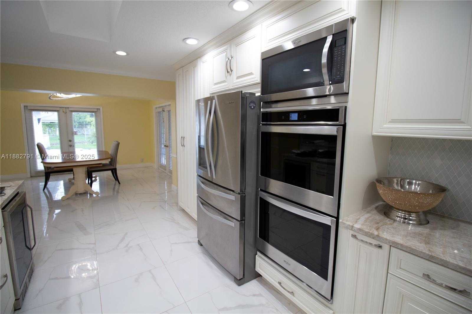 Small Image of 2024 NORTH WEST 86TH TER, Coral Springs Number 2