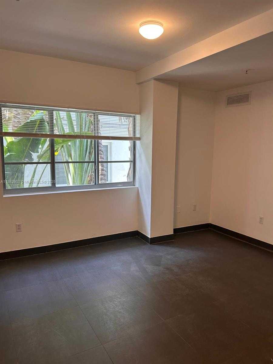 Small Image of 1600 EUCLID AVE #105, Miami Beach Number 14