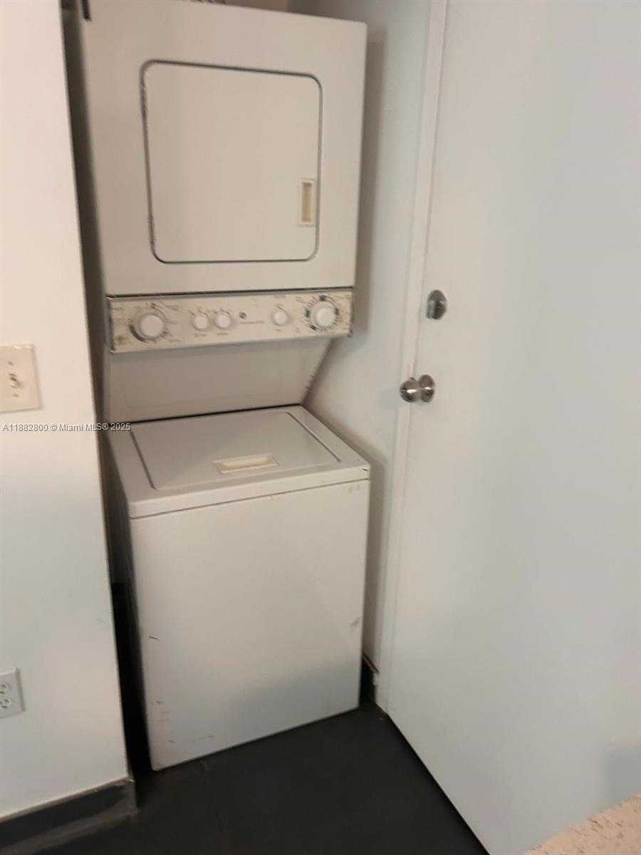 Small Image of 1600 EUCLID AVE #105, Miami Beach Number 4