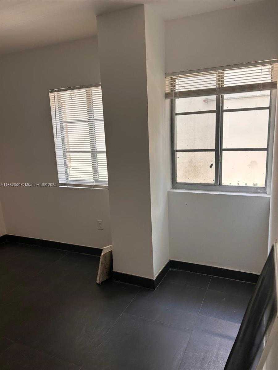 Small Image of 1600 EUCLID AVE #105, Miami Beach Number 9