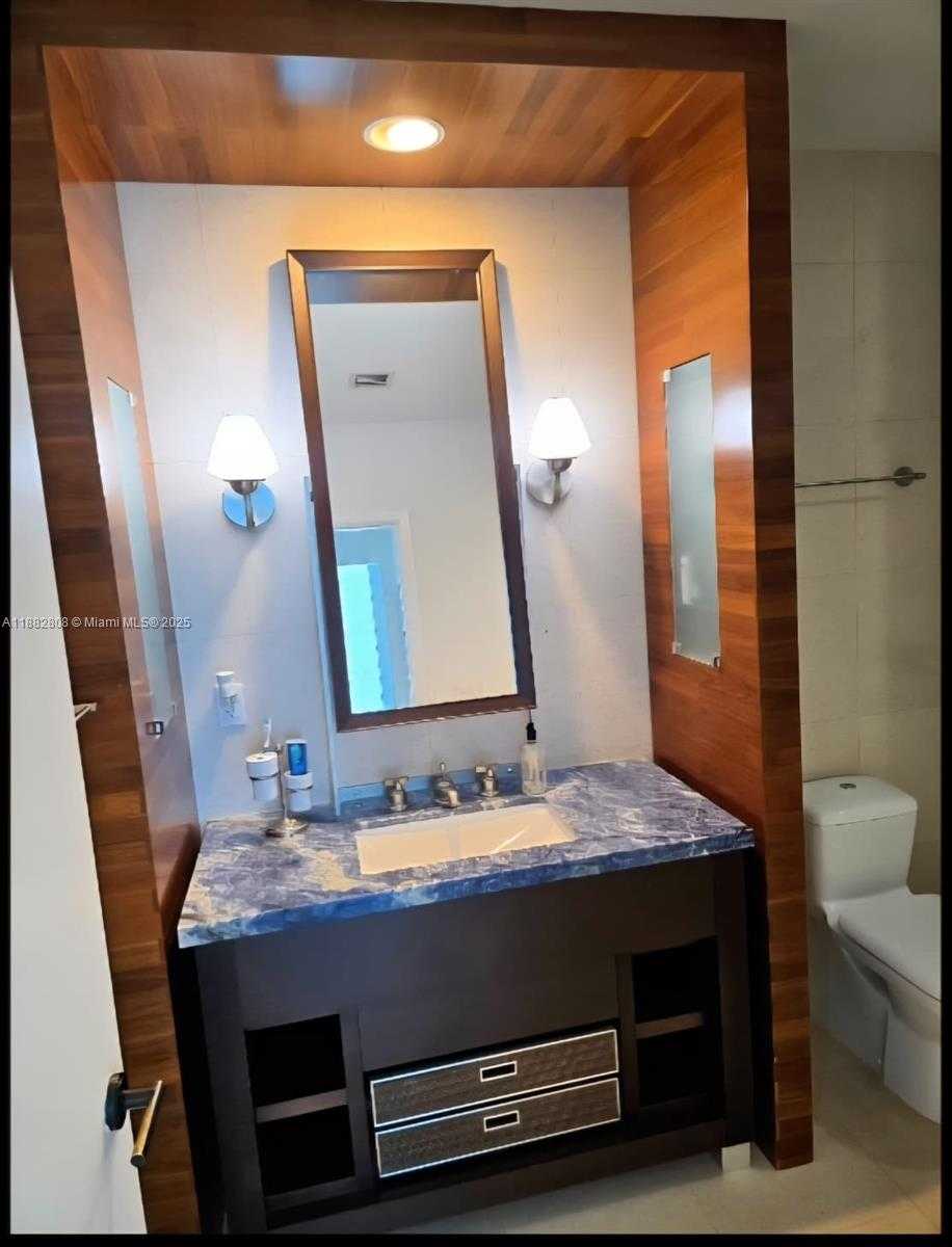 Small Image of 6799 COLLINS AVE #311, Miami Beach Number 11