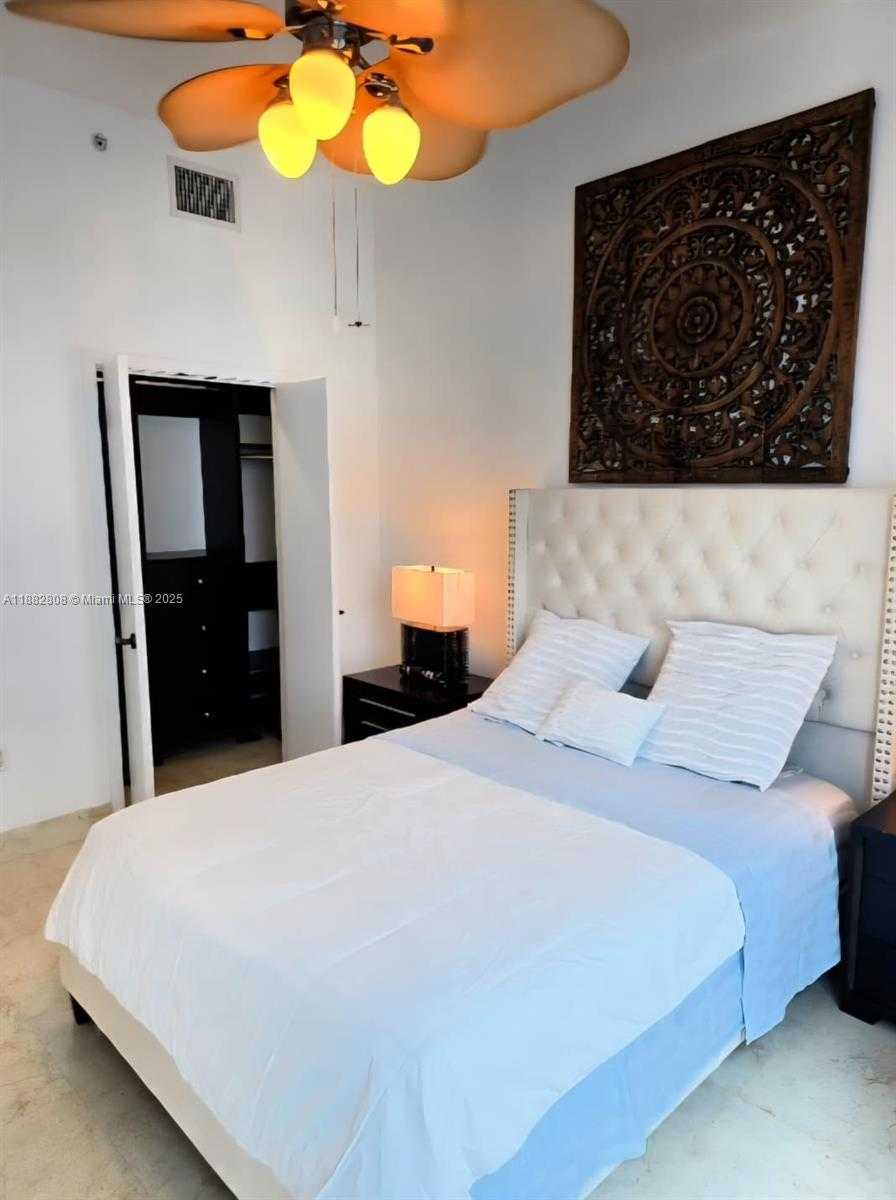 Small Image of 6799 COLLINS AVE #311, Miami Beach Number 13