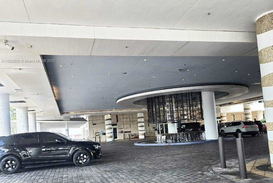Small Image of 6799 COLLINS AVE #311, Miami Beach Number 23