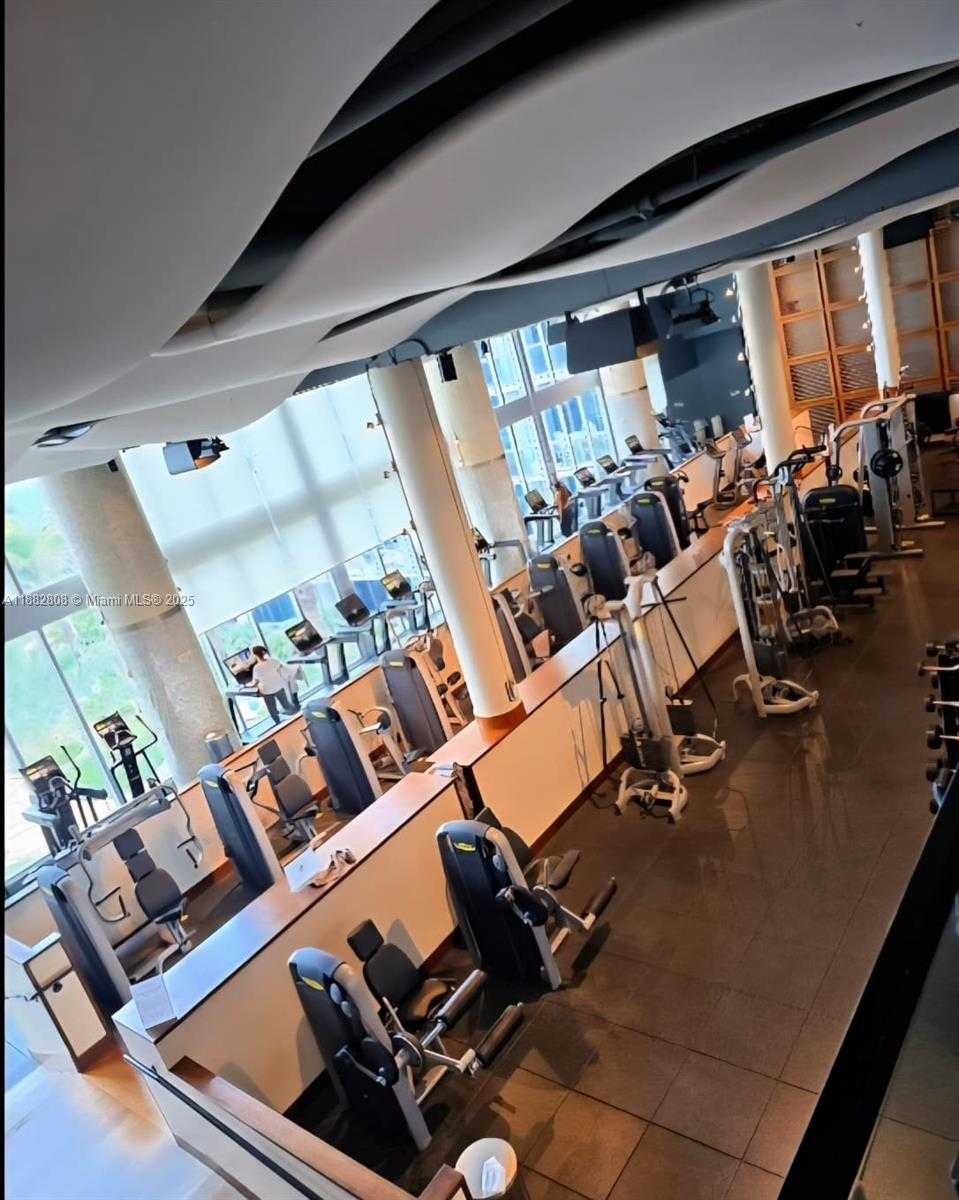 Small Image of 6799 COLLINS AVE #311, Miami Beach Number 24