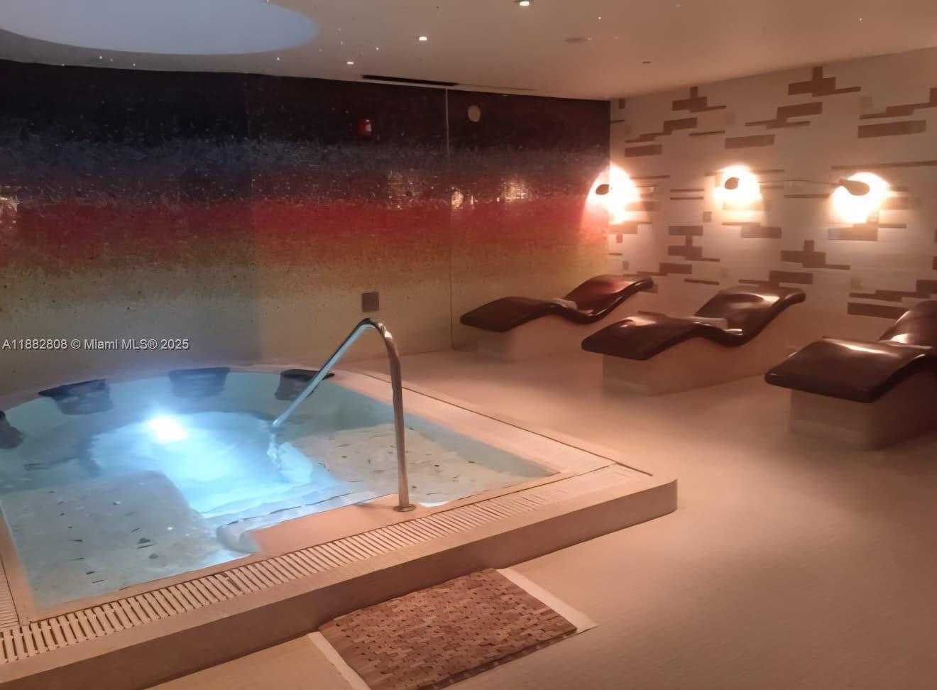 Small Image of 6799 COLLINS AVE #311, Miami Beach Number 32