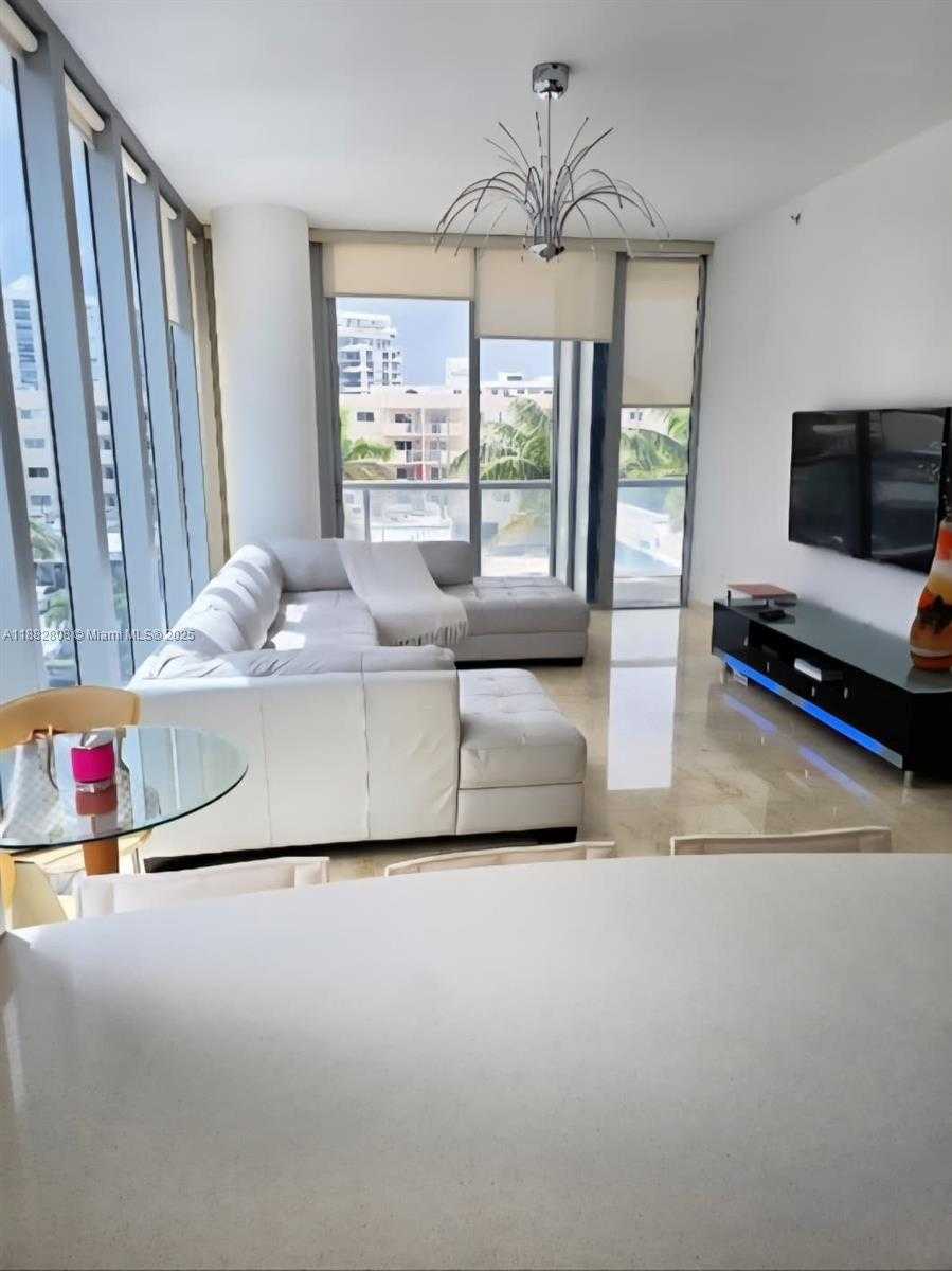 Small Image of 6799 COLLINS AVE #311, Miami Beach Number 4