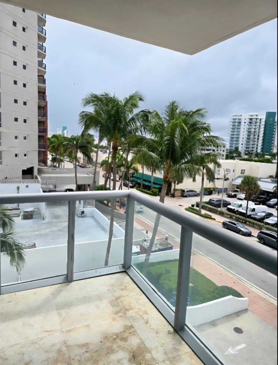 Small Image of 6799 COLLINS AVE #311, Miami Beach Number 6