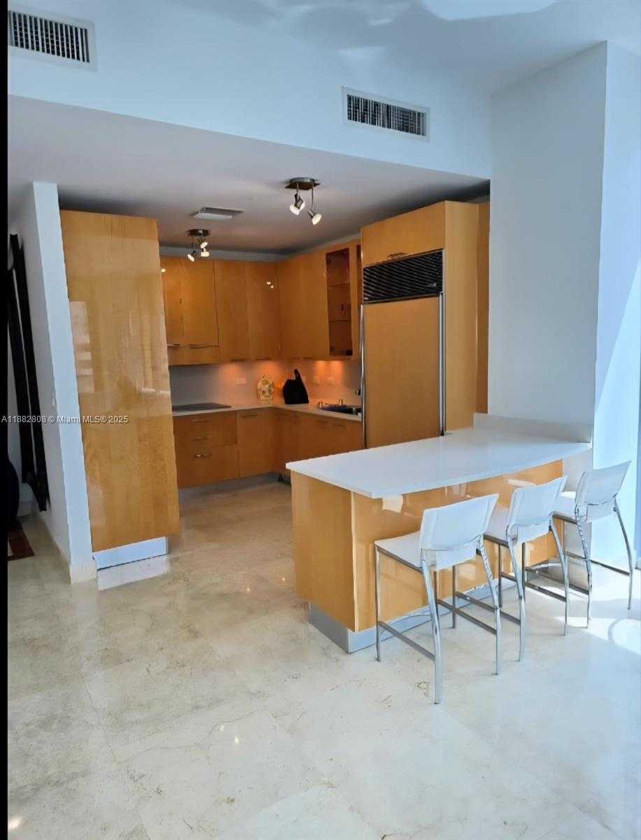 Small Image of 6799 COLLINS AVE #311, Miami Beach Number 9