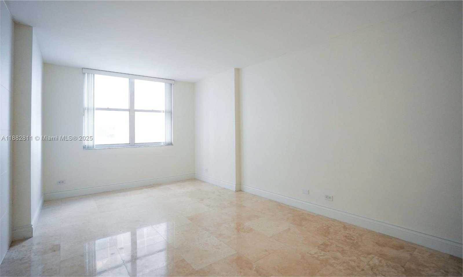 Small Image of 6039 COLLINS AVE #503, Miami Beach Number 19