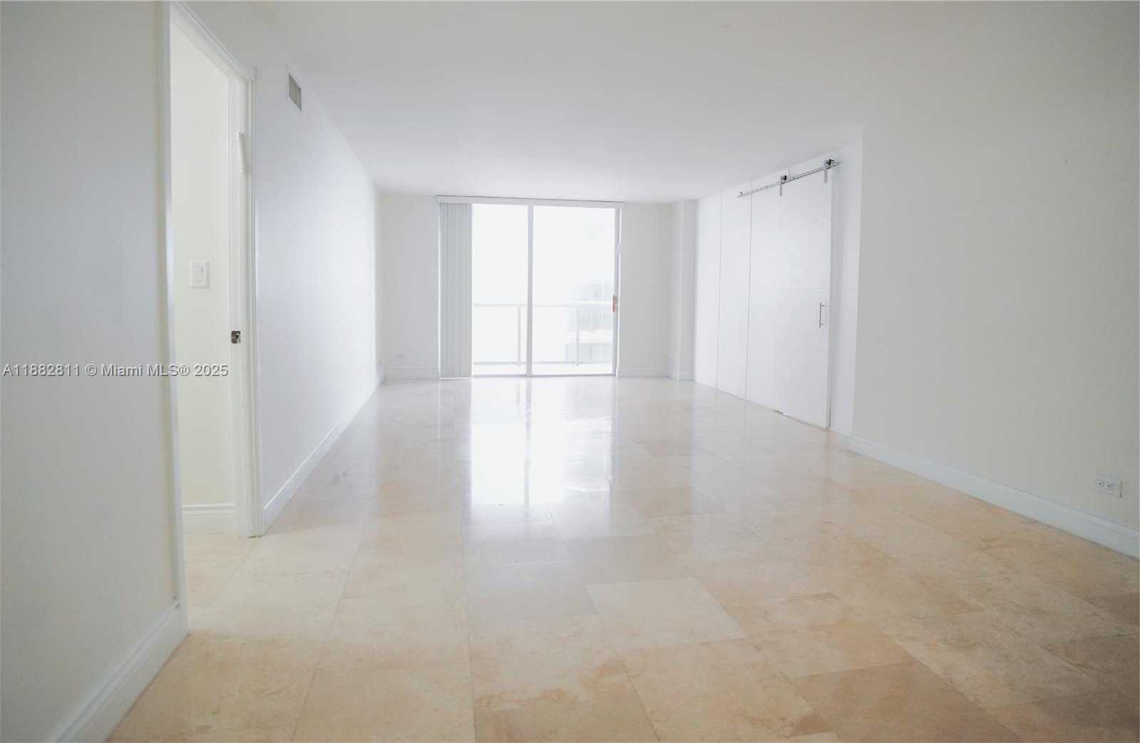 Small Image of 6039 COLLINS AVE #503, Miami Beach Number 4