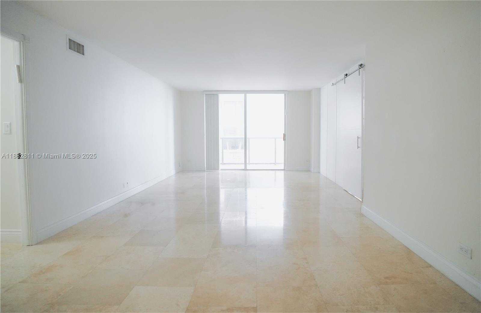 Small Image of 6039 COLLINS AVE #503, Miami Beach Number 5