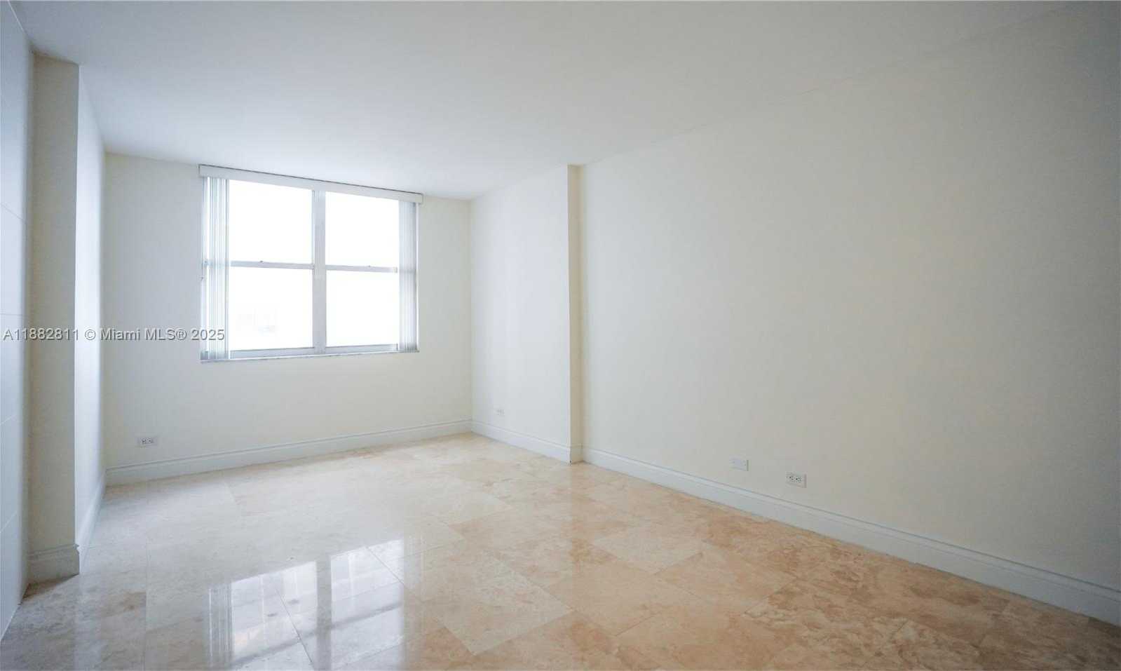 Small Image of 6039 COLLINS AVE #503, Miami Beach Number 7