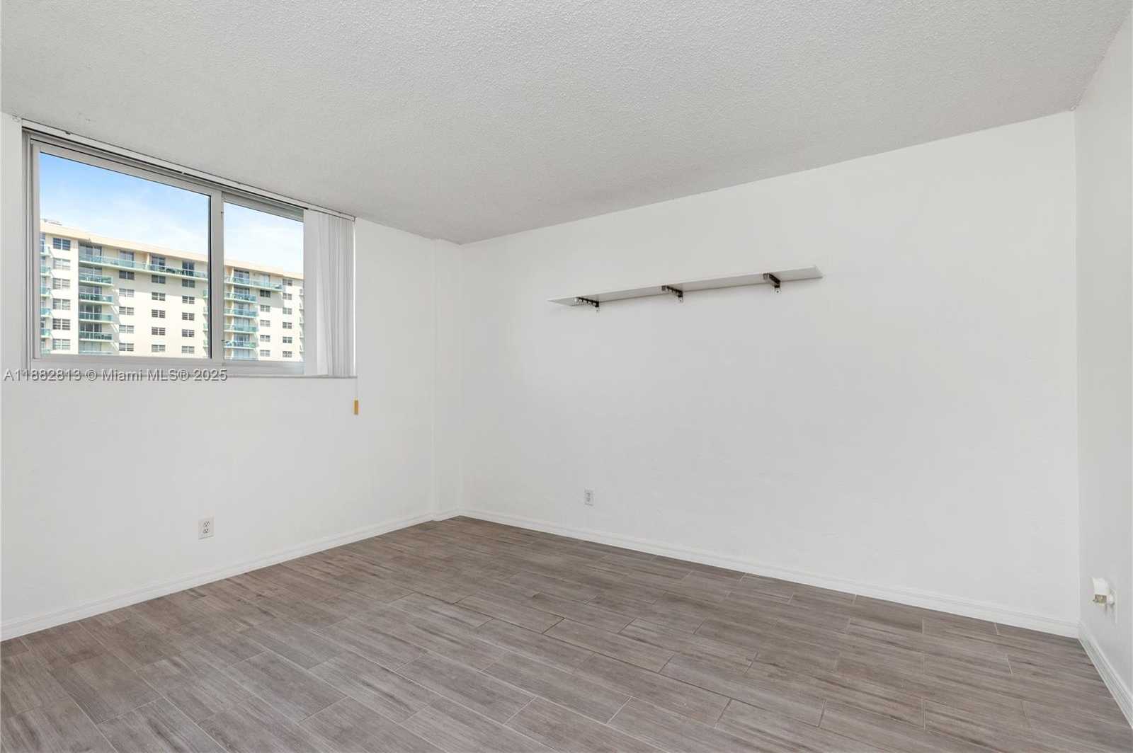 Small Image of 19380 COLLINS AVE #911, Sunny Isles Beach Number 12