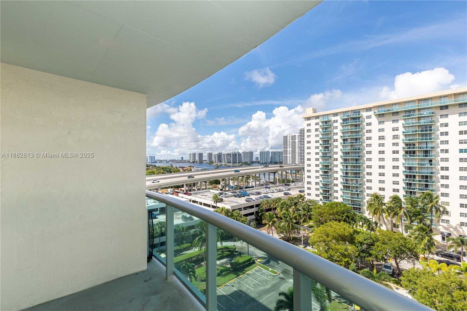 Small Image of 19380 COLLINS AVE #911, Sunny Isles Beach Number 20