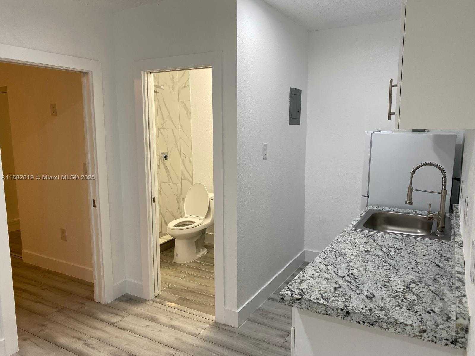 Small Image of 3415 55TH DR E #E, Bradenton Number 2