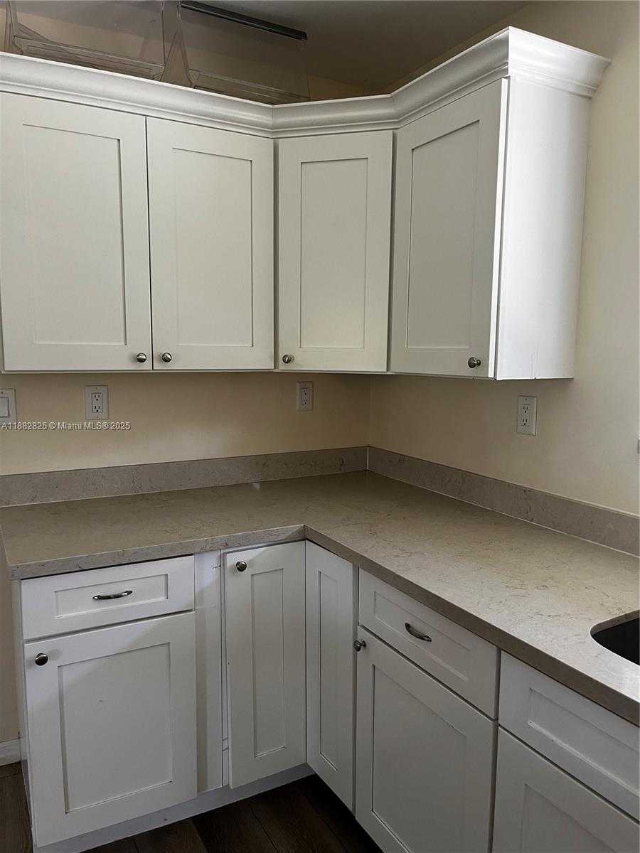 Small Image of 16195 SOUTH WEST 172ND ST, Miami Number 6