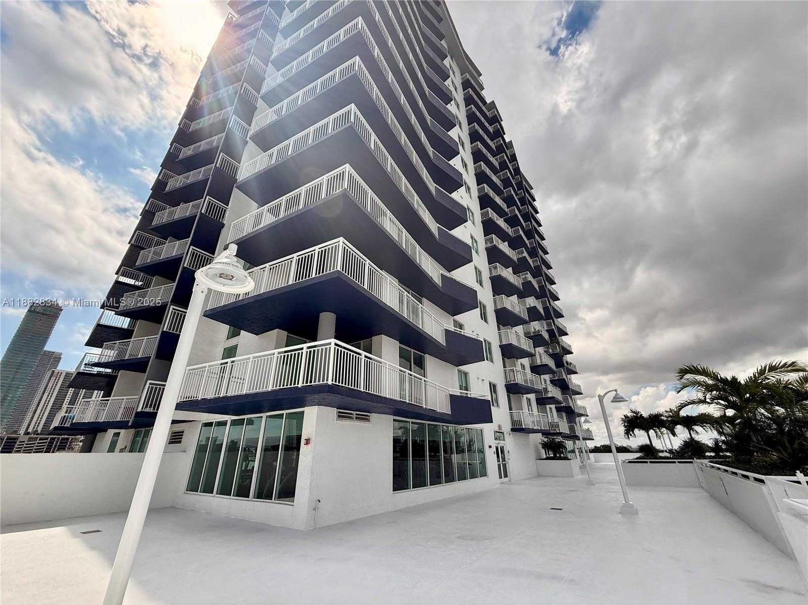 Small Image of 275 NORTH EAST 18TH ST #507, Miami Number 49