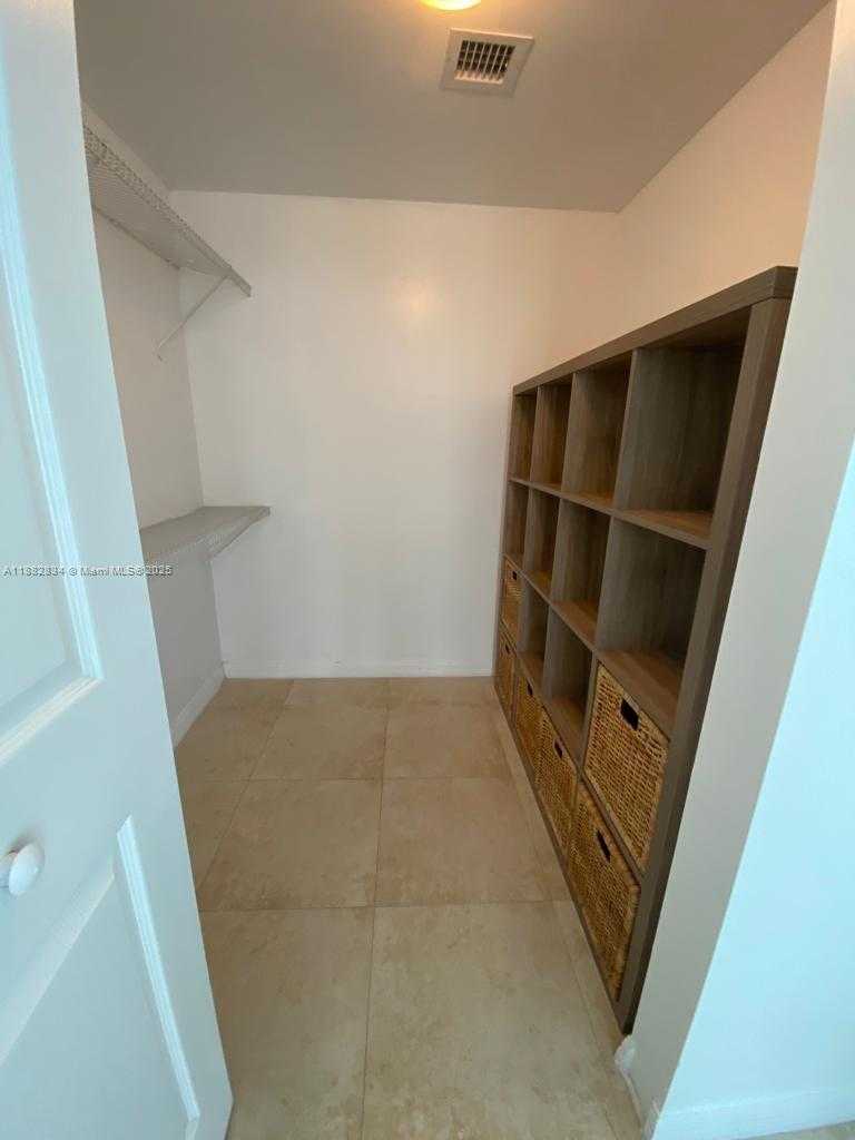 Small Image of 275 NORTH EAST 18TH ST #507, Miami Number 8