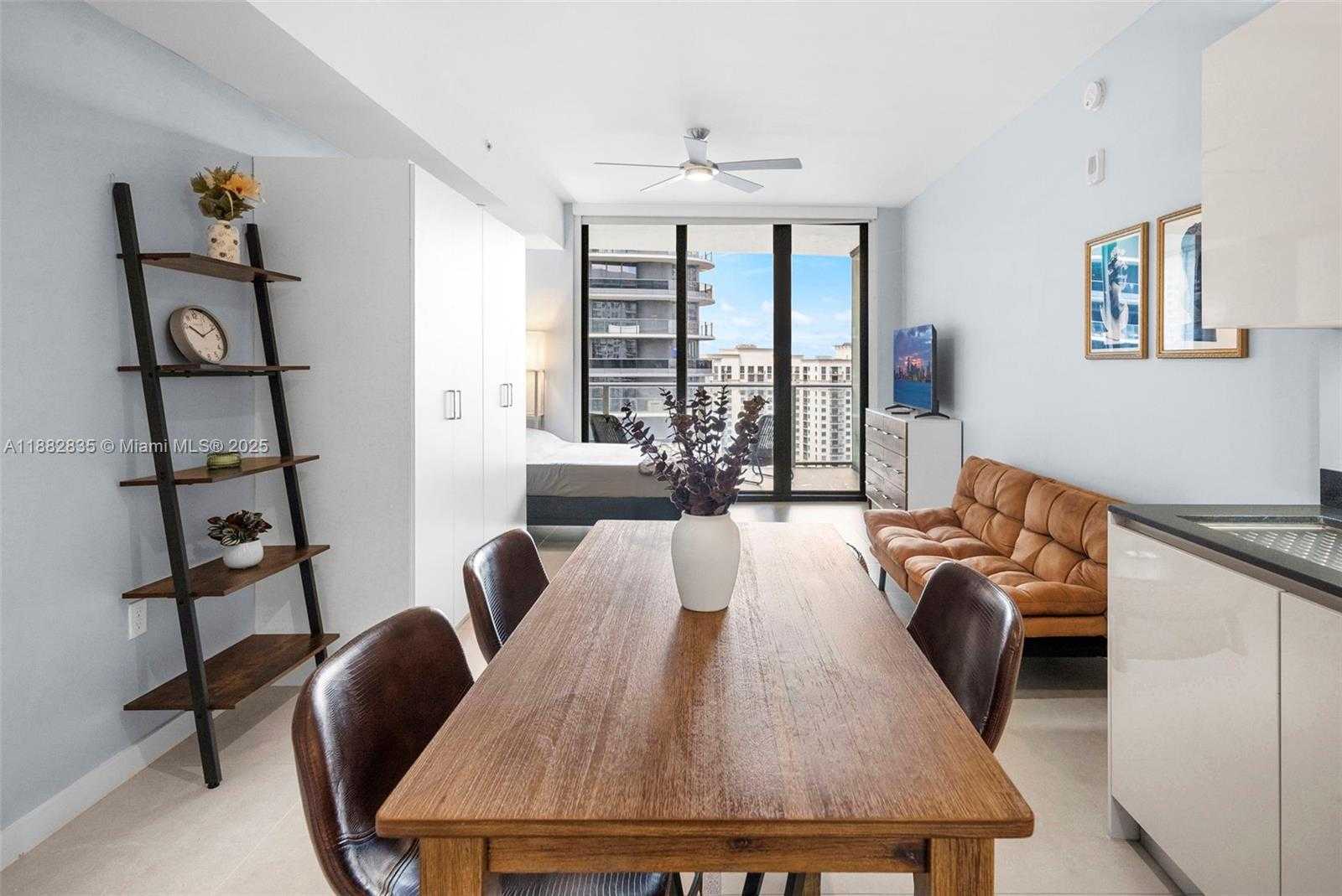 Small Image of 1010 BRICKELL AVE #3610, Miami Number 10