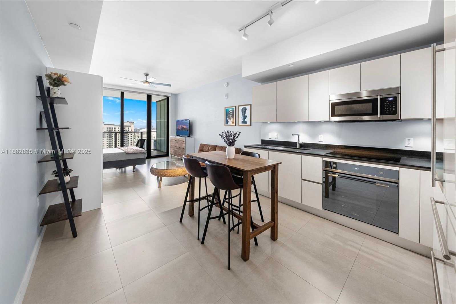 Small Image of 1010 BRICKELL AVE #3610, Miami Number 13