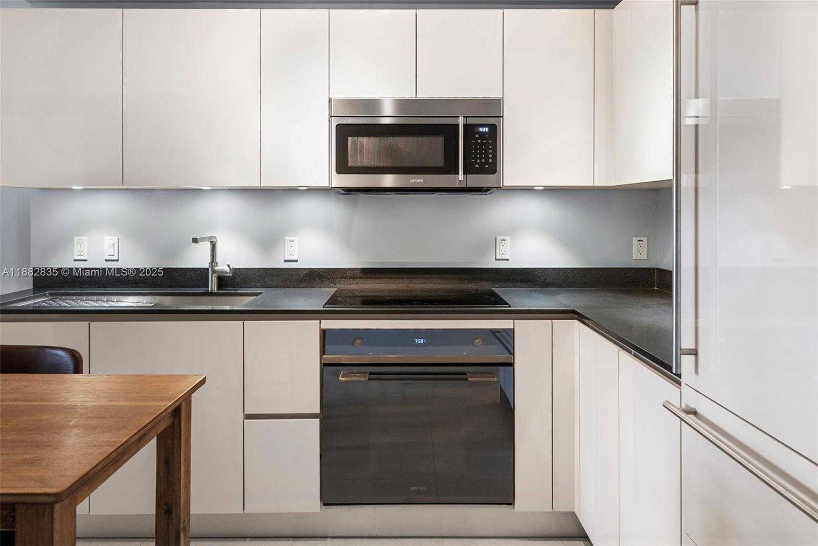 Small Image of 1010 BRICKELL AVE #3610, Miami Number 17