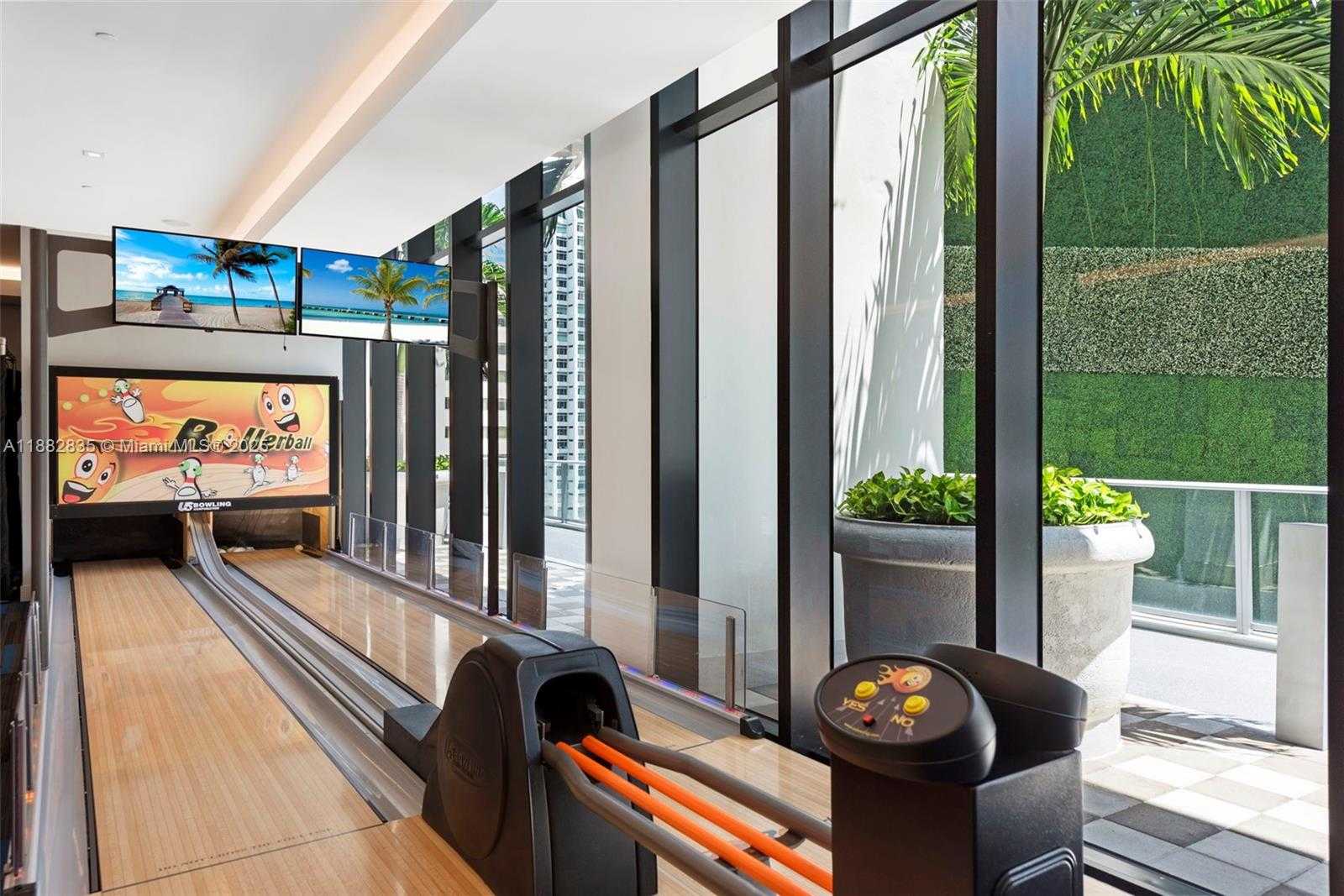 Small Image of 1010 BRICKELL AVE #3610, Miami Number 36