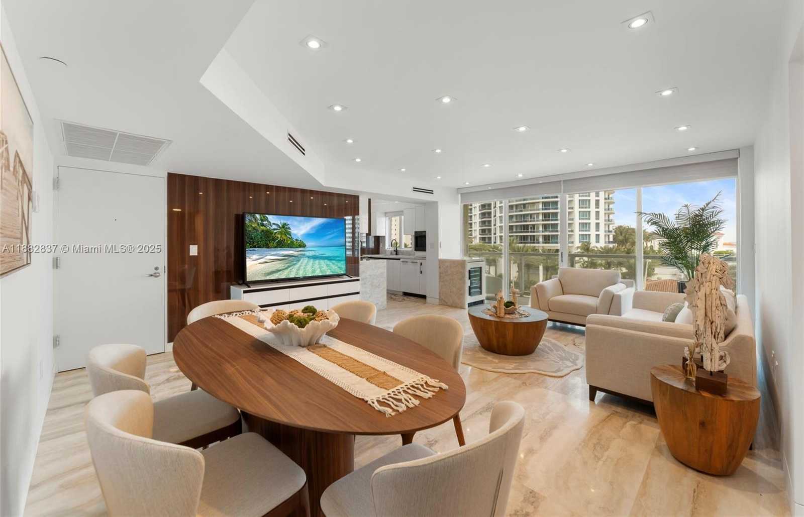 Small Image of 5900 COLLINS AVE #604, Miami Beach Number 12